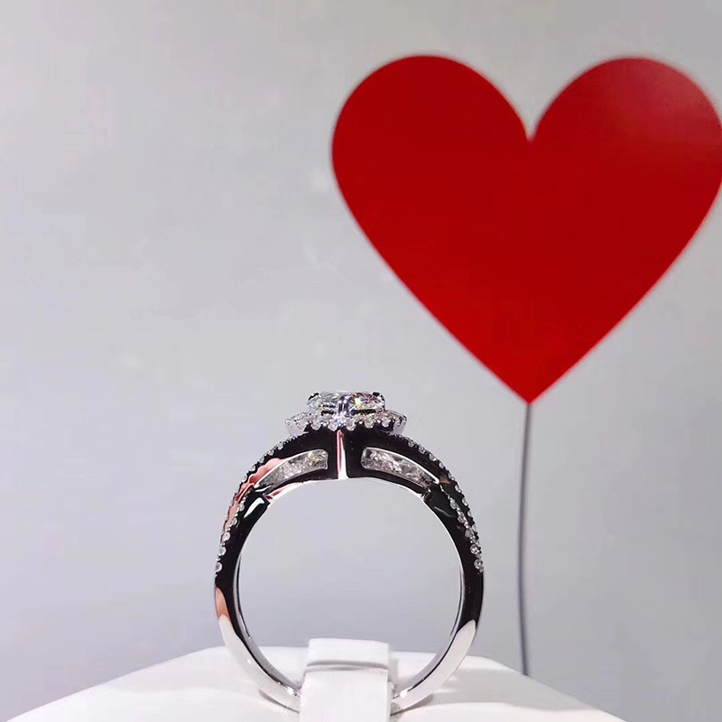 Pierścionek damski z moissanit – Moissanite Engagement Ring 1 Carat recenzja i cena