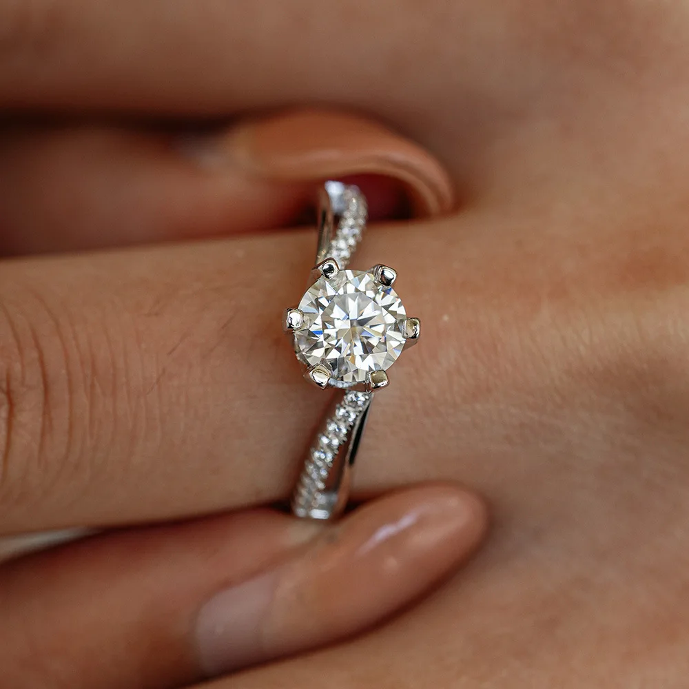 Pierścionek damski Lumira z mo – Moissanite Engagement Ring 1 Carat recenzja i cena