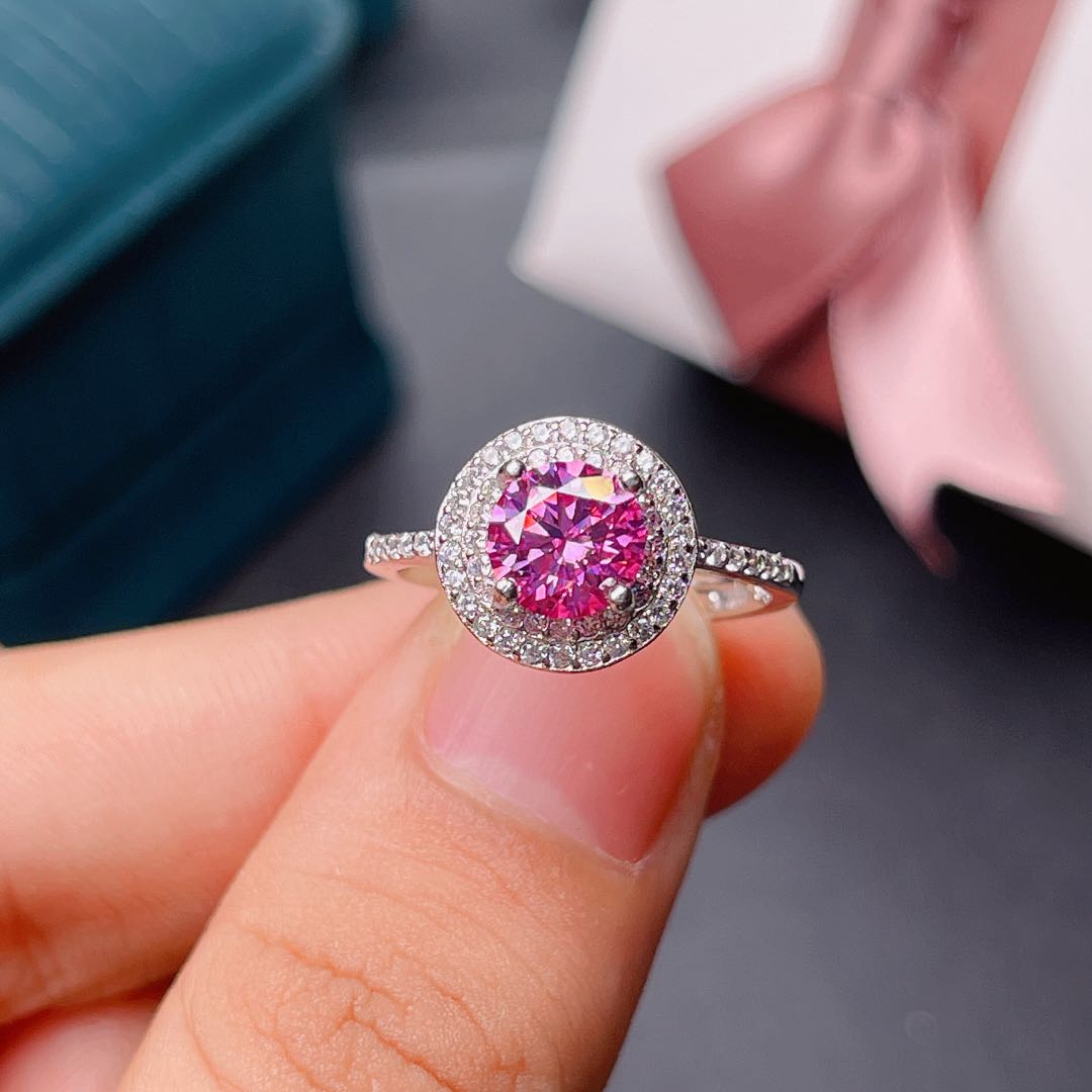 Nowy trzaskający różowy pierśc – Moissanite Engagement Ring 1 Carat recenzja i cena