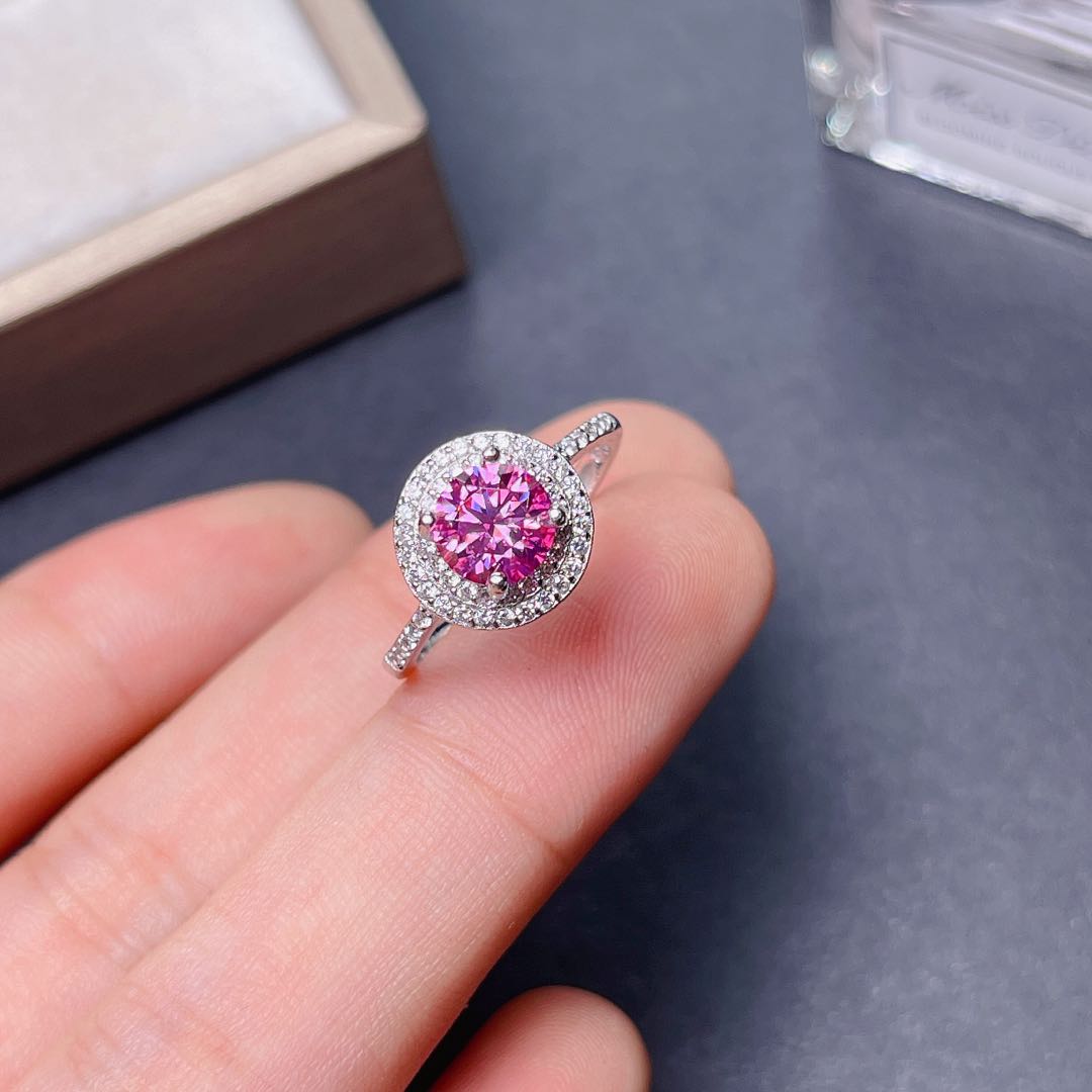 Nowy trzaskający różowy pierśc – Moissanite Engagement Ring 1 Carat recenzja i cena